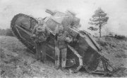 ファイル:180px-Renault FT 37mm SA18 - 22 6 - 8.jpg