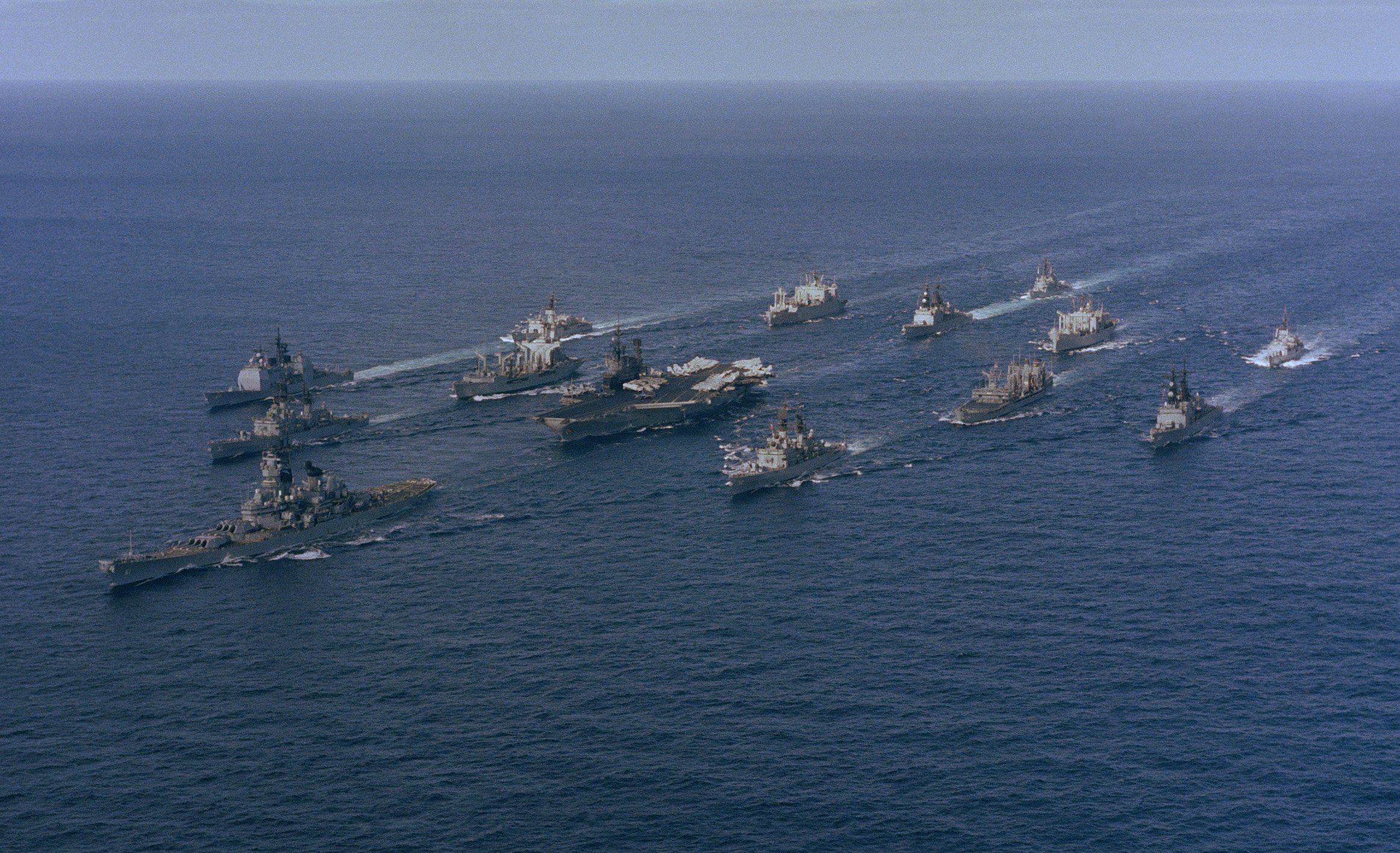 arquivo-battle-group-alpha-midway-iowa-underway-1987-jpg-global