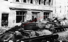 Fichier:235px-T-34-85 17.jpg
