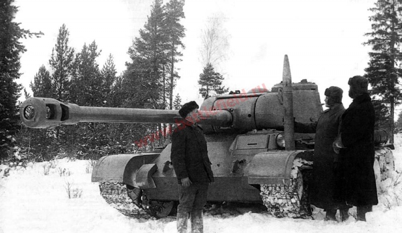 Fichier:800px-T-44 16.jpg
