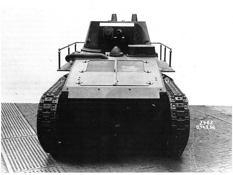 ファイル:798px-Leichttraktor Rheinmetall assembled 1930 front.jpg