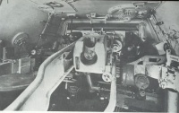 Fichier:200px-Panther turret interior.jpg