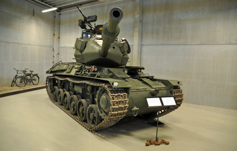 Strv_74_at_the_Arsenalen_museum.jpg