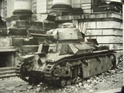 ファイル:180px-Char 2, destroyed in urban combat.jpg