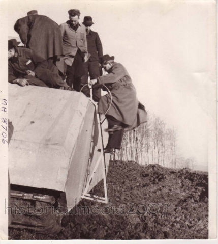 Fichier:429px-Maus Trial runs.jpg