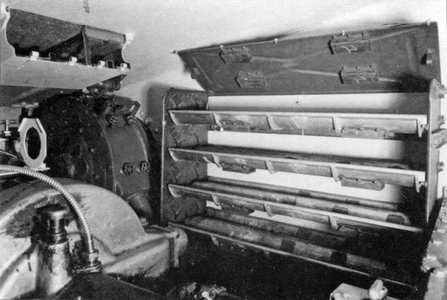 Ammunition_stored_in_driver's_compartment_of_Pz.Sfl.IVa.jpg