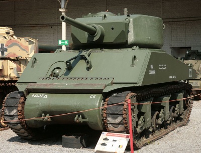 ファイル:400px-M4 Sherman M4A3E2 Sherman Jumbo 75mm gun.jpg