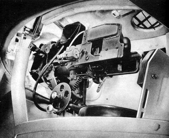 ファイル:587px-United States' M5 light tank, Stuart, gun mount.png