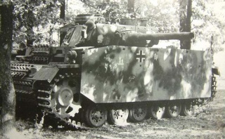 Fichier:320px-A Pz III Ausf. M from the 11. PzRgt..jpg