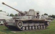 ファイル:180px-PzKpfw IV Ausf. H Hydraulic 2.jpg