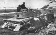 ファイル:180px-Panzer IV ausf H.jpg