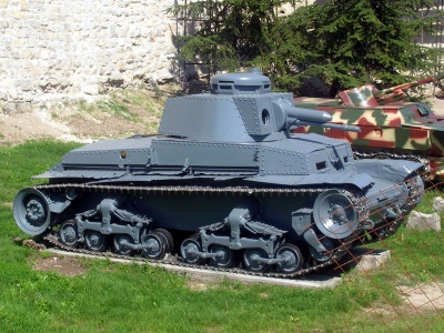 Fichier:400px-PzKpfw 35(t) Belgrade Military Museum.jpg