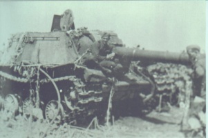 ファイル:301px-Su-152.jpg