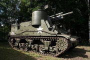 Fichier:180px-M7 Priest 105-MM.jpg