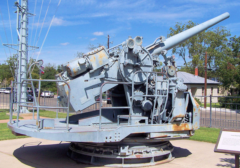 Arquivo:Dual purpose gun.jpg