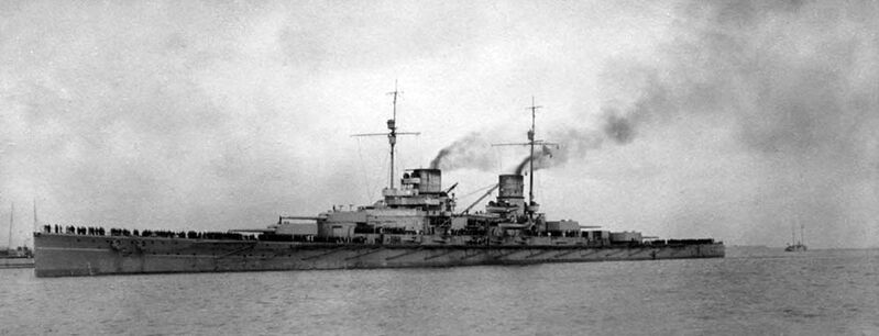 Archivo:Lutzow 09.jpg