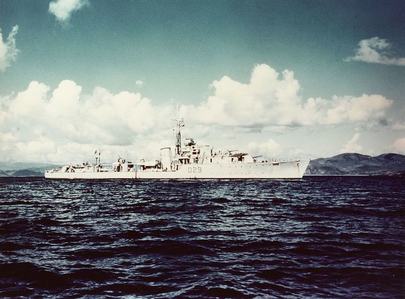 Plik:HMS Charity (R29).jpg