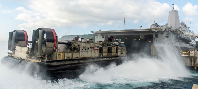 Datei:LPD-20-USS-Green-Bay-034.jpg