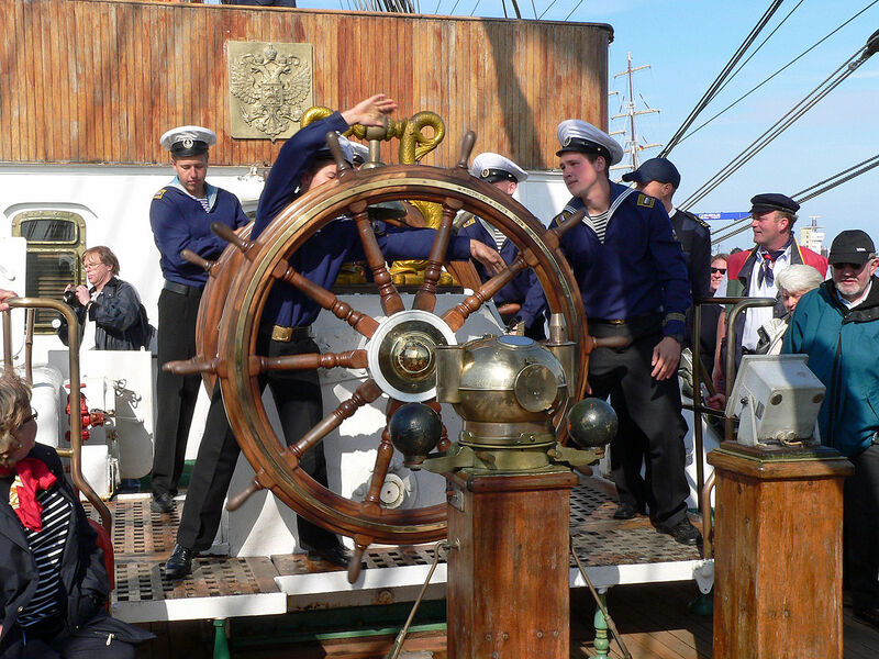 Datei:Sedov Open Ship 2007.jpg