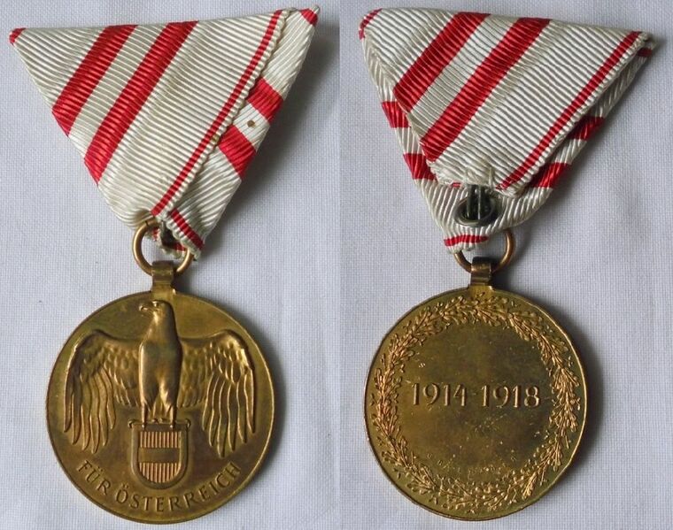 File:Osterreichische Kriegserinnerungsmedaille 2.jpg