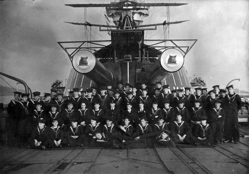 Datei:HMS Courageous 13.jpg