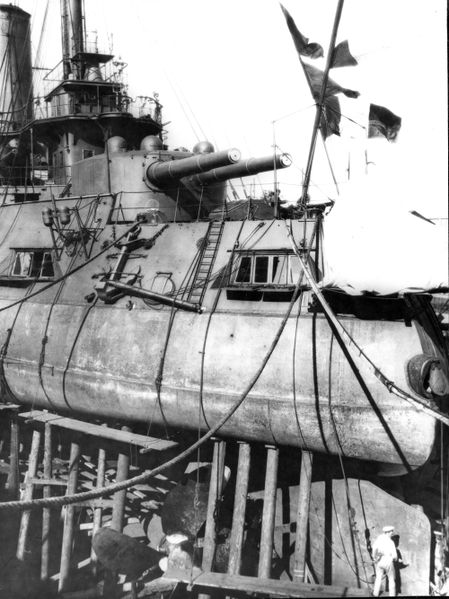File:Цесаревич в доке на Балтике.jpg