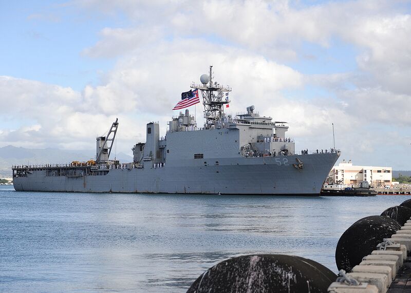 Plik:USS Pearl Harbor 130816-N-ZK021-002.jpg
