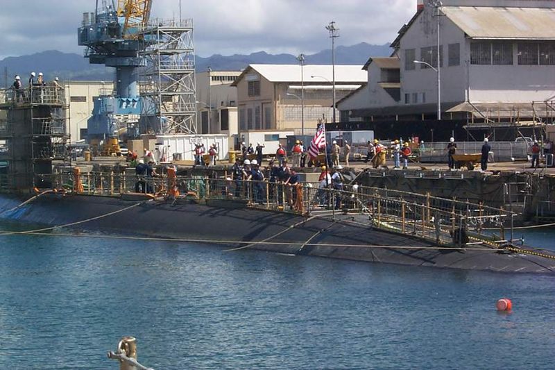Plik:USS Greeneville pearl.jpg
