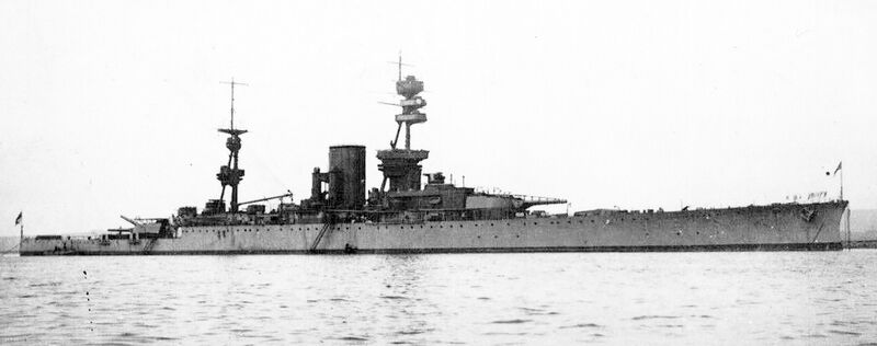 Datei:HMS Courageous 01a.jpg