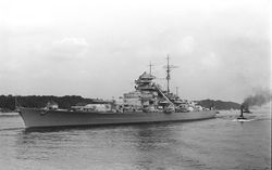 Bismarck_(1939).jpg