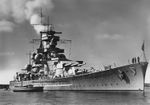 Scharnhorst_вид_с_носа,_1939.jpg