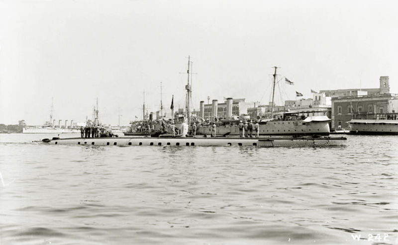 File:Итальянская ПЛ S-1.jpg