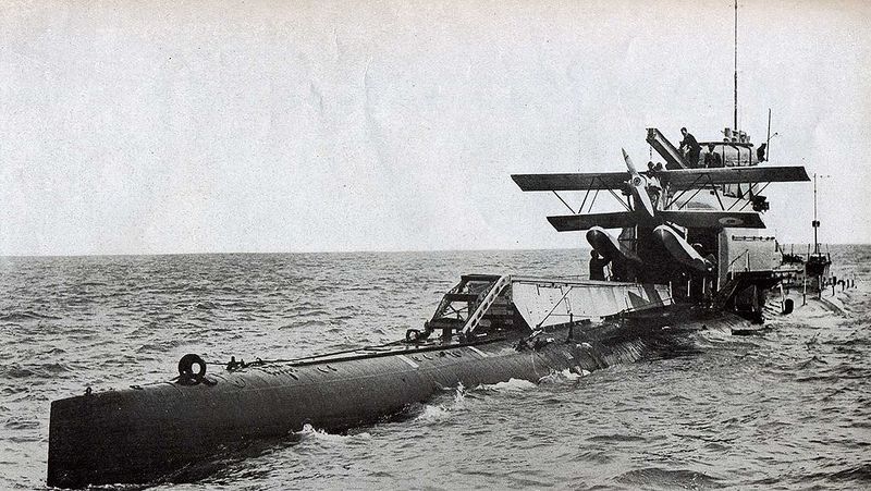 Archivo:1024px-British Submarine HMS M2, 2.jpg