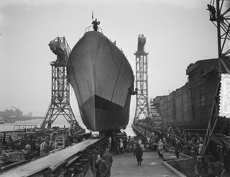 Datei:Friesland 812 hull.jpg
