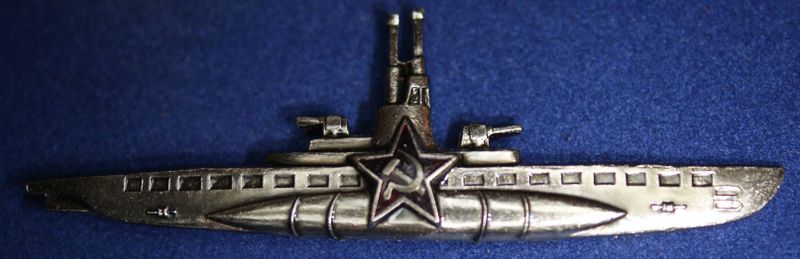 Soubor:Знак «Командир подводной лодки» 1942.jpg