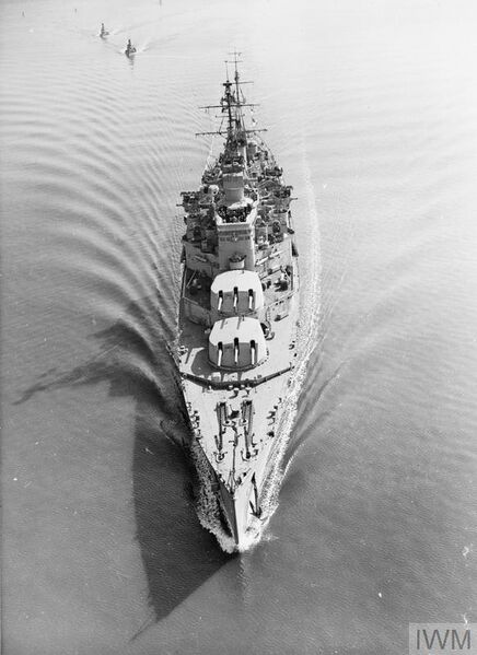 Arquivo:HMS Uganda 1944.jpeg