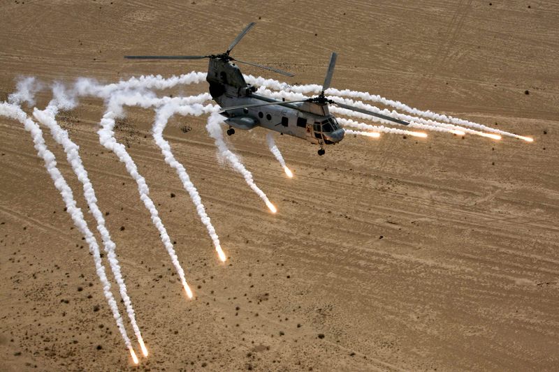 Arquivo:CH-46 12.jpg