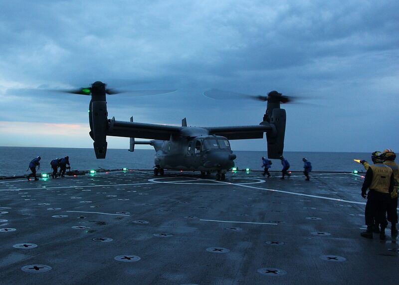 Plik:V-22-on-board.jpg