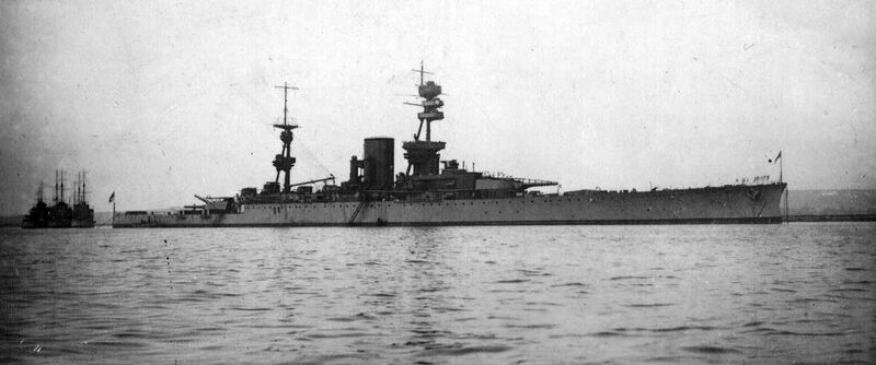Datei:HMS Courageous 01.jpg