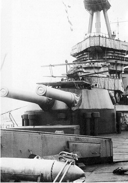 Datei:HMS Courageous 02.jpg