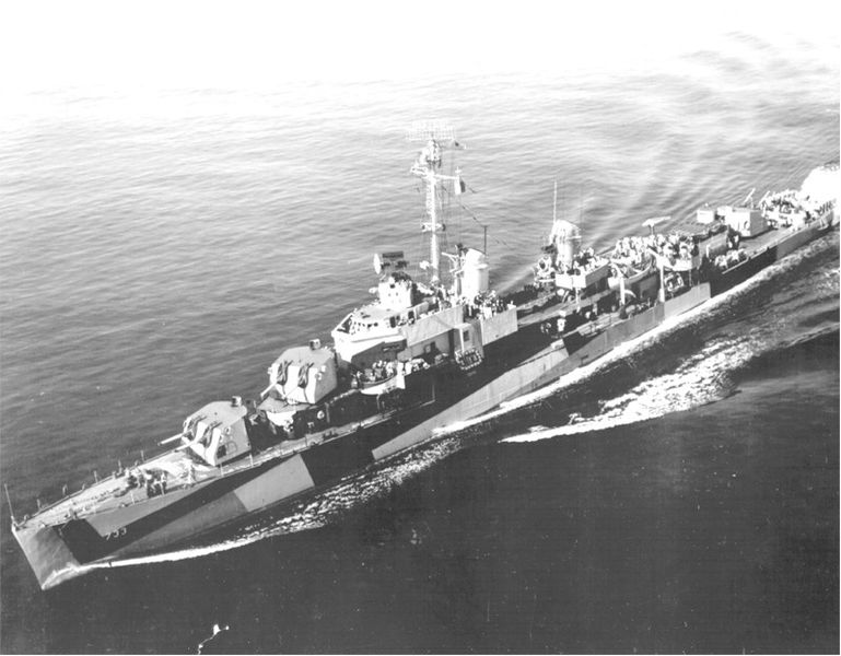 File:DD-733.jpg
