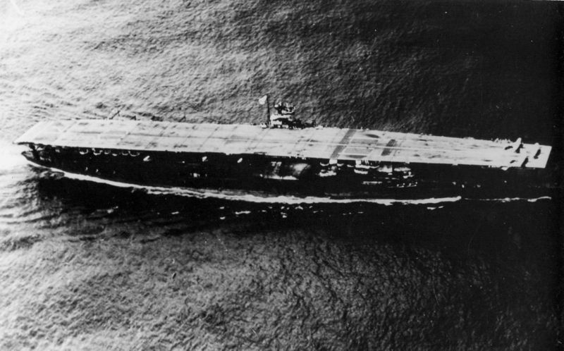 Plik:Japanese aircraft carrier Akagi 01.jpg