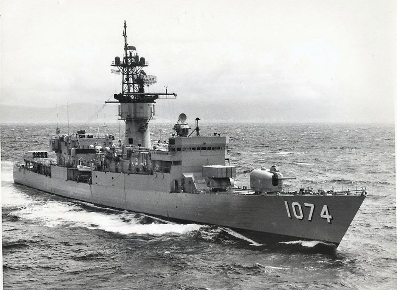 Plik:DE 1074.jpg
