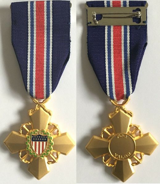 Plik:Coast Guard Cross 4.jpg