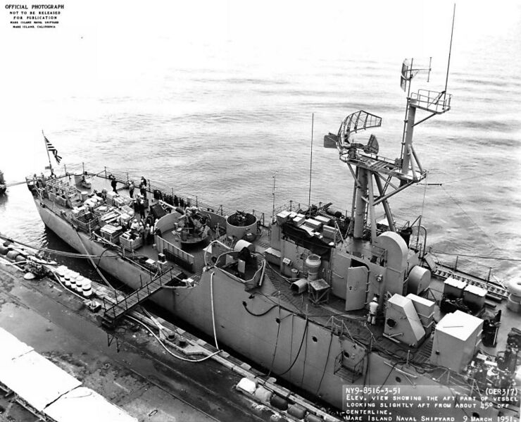Plik:USS Joyce (DE 317).jpg