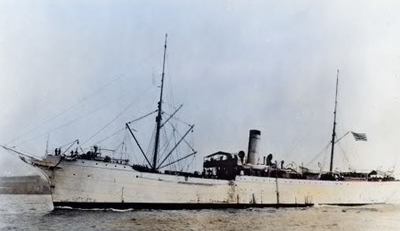 Plik:USS Glacier AF-4.jpg