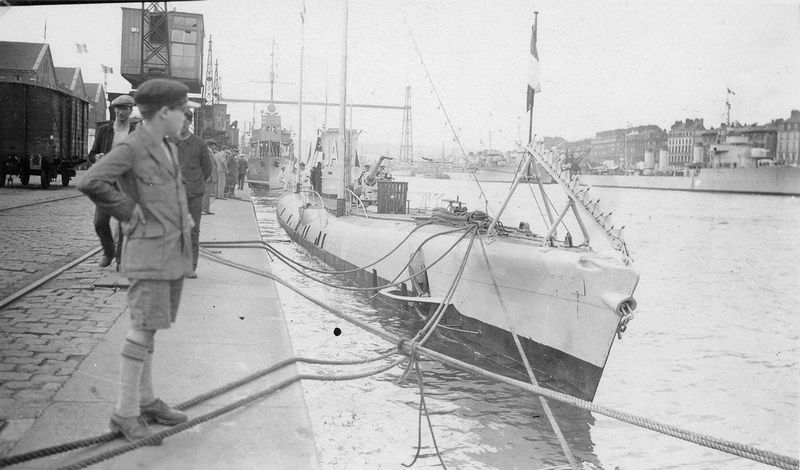 File:Jean Autric U105.jpg