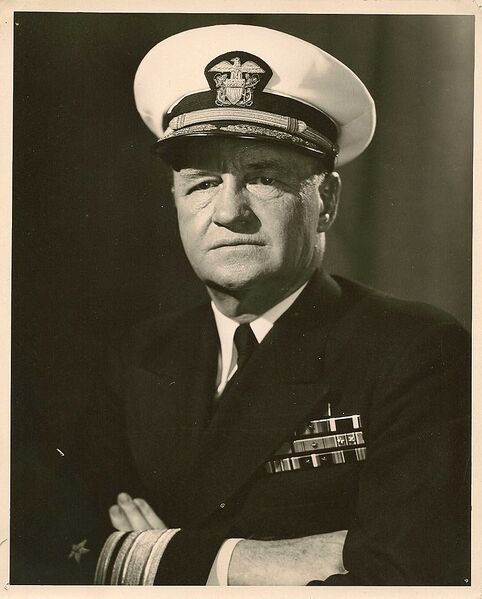 Plik:RADM Carl F. Holden.jpg