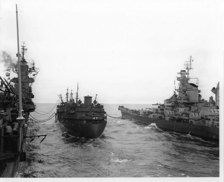 File:486951USSWisconsinBB64ptrolierUSSNechesAO47etUSSShangriLaCV3812071945.jpg