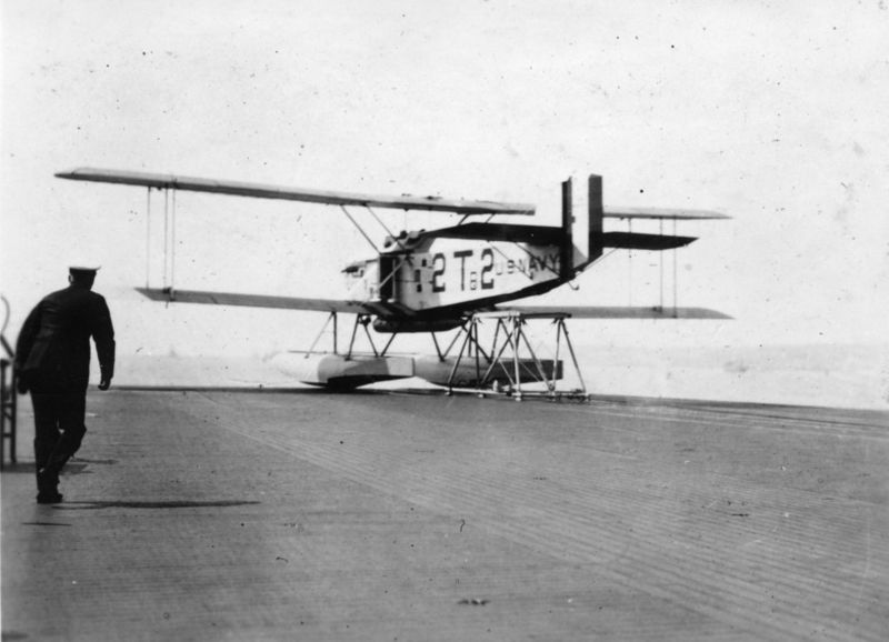File:Martin T3M-2 взлет с Saratoga.jpeg